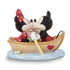 Figurine Funko Pop de Mickey dans son bateau à vapeur