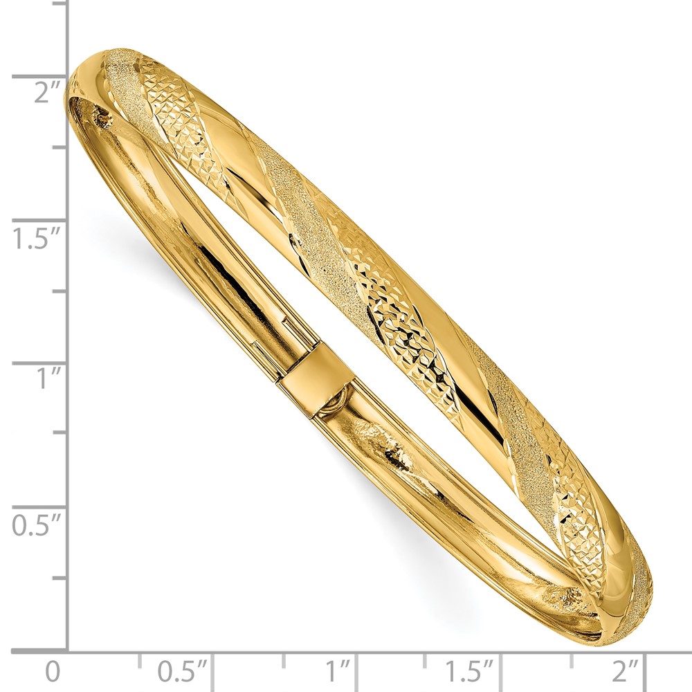 10k Twisted Diamond-cut Flexible Bangle (10DB697)