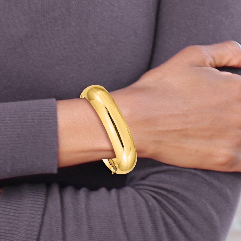 10k 11/16 High Polished Hinged Bangle Bracelet (10HP11/16)