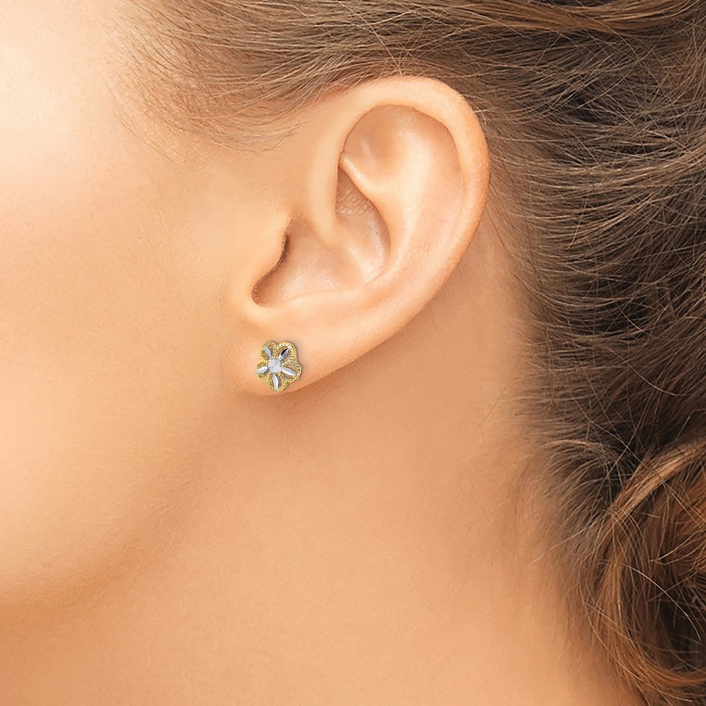 10K w/Rhodium Diamond-cut Flower Post Earrings (10K4410)