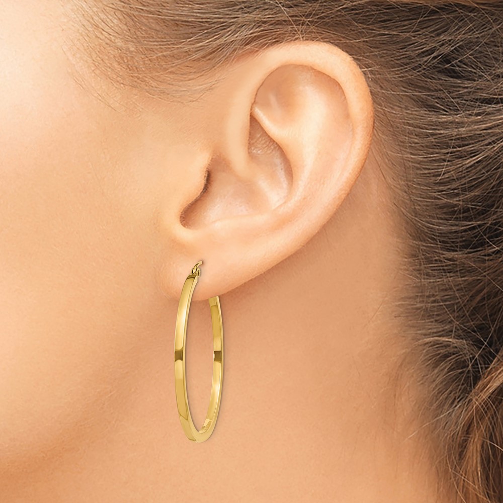 10k 2mm Square Tube Hoop Earrings (10T1075)