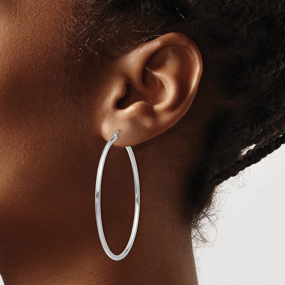 10K White Gold Polished 2mm Tube Hoop Earrings (10T833)