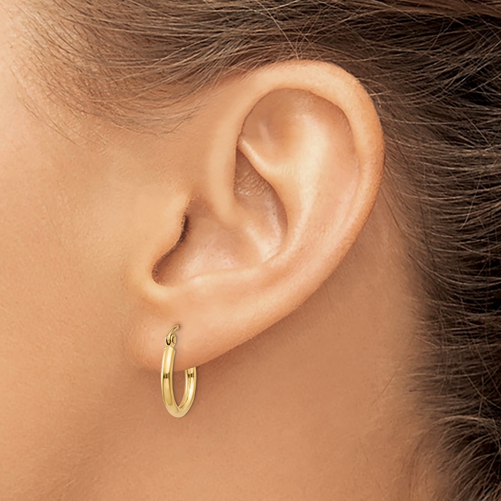 10K Polished 2mm Tube Hoop Earrings (10T917)