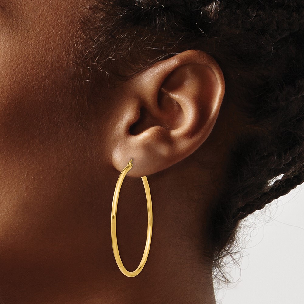 10K Polished 2mm Lightweight Tube Hoop Earrings (10T920L)