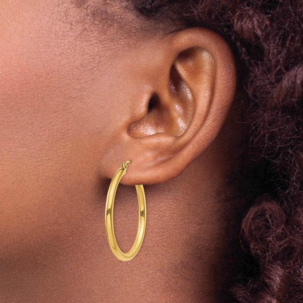 10k Polished 2.5mm Lightweight Tube Hoop Earrings (10T933L)