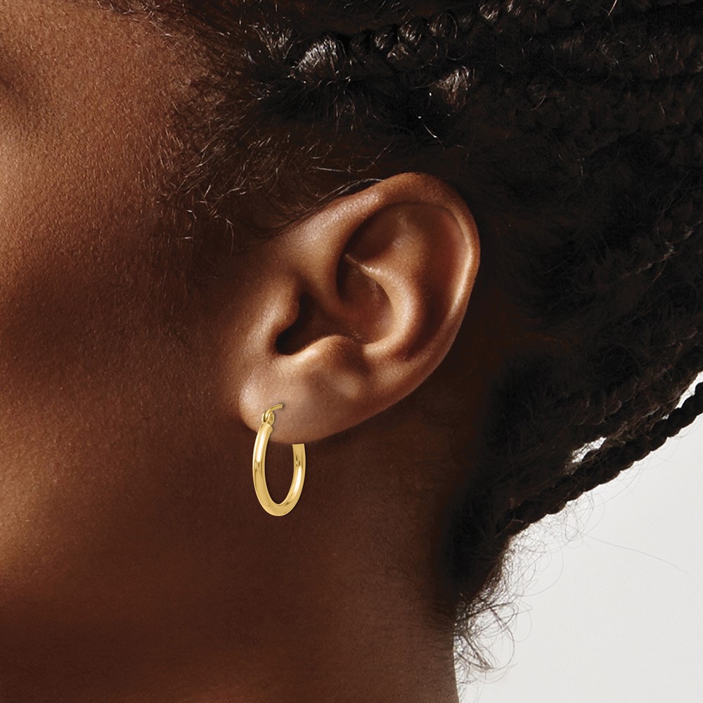 10k Polished 3.5mm Oval Hoop Earrings (10T985)