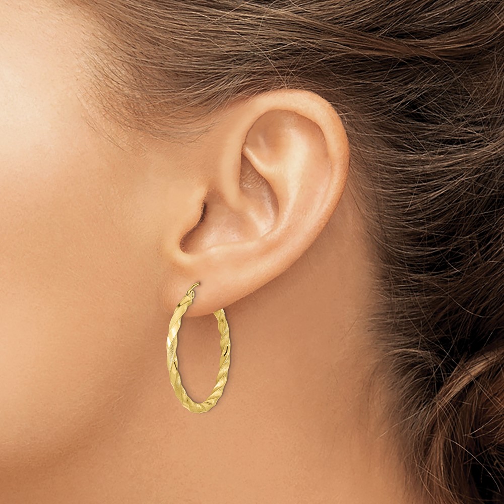 10k Polished & Satin Twisted Hoop Earrings (10TC402)