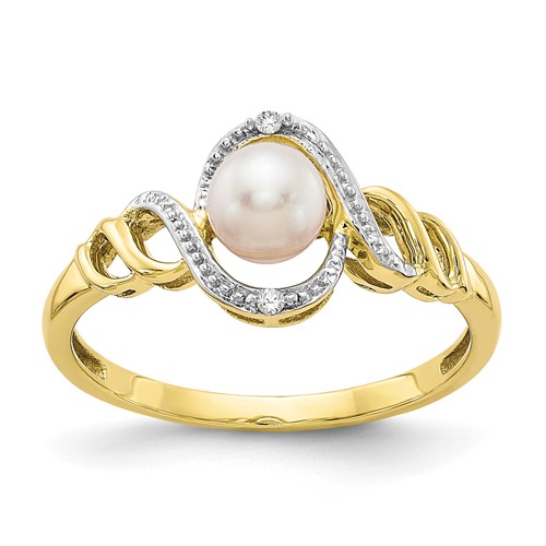 10K 5.5mm June/ Freshwater Cultured Pearl and Diamond Size 7 Ring