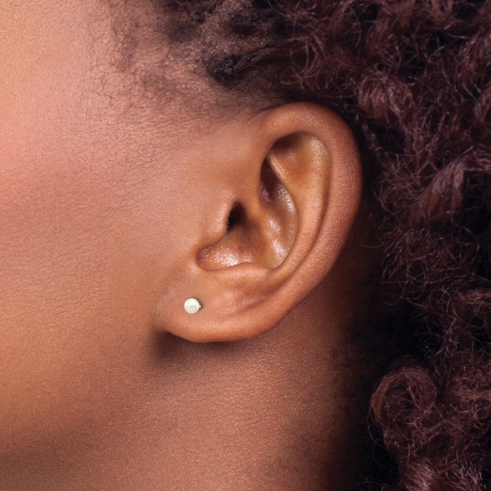 10k White Gold 3-4mm White Round Freshwater Cultured Pearl Stud Post Earrings (10XW30PW)