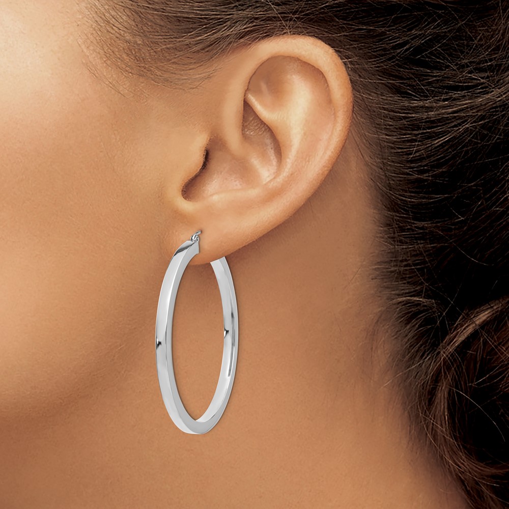 10k White Gold 3mm Polished Square Tube Hoop Earrings (10Z1119)