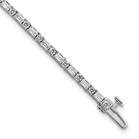 14K White Gold Certified VS/SI FGH Lab Grown Emerald and Round Diamond Tenn