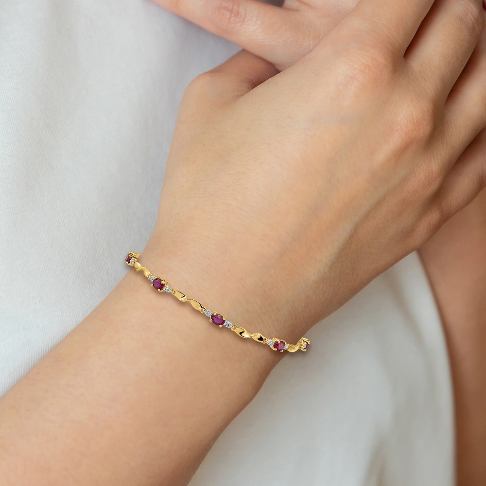 14k Complete Diamond and Oval Ruby Twisted Link 7 inch Bracelet (BM4475-RU-001-YA)