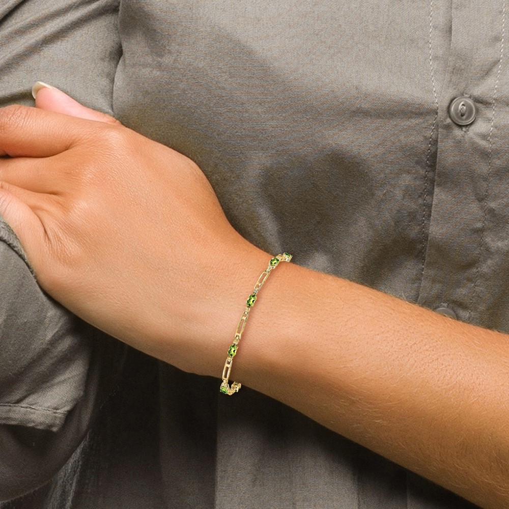 10k Diamond and Peridot Bracelet (BM4492-PE-001-1YA)