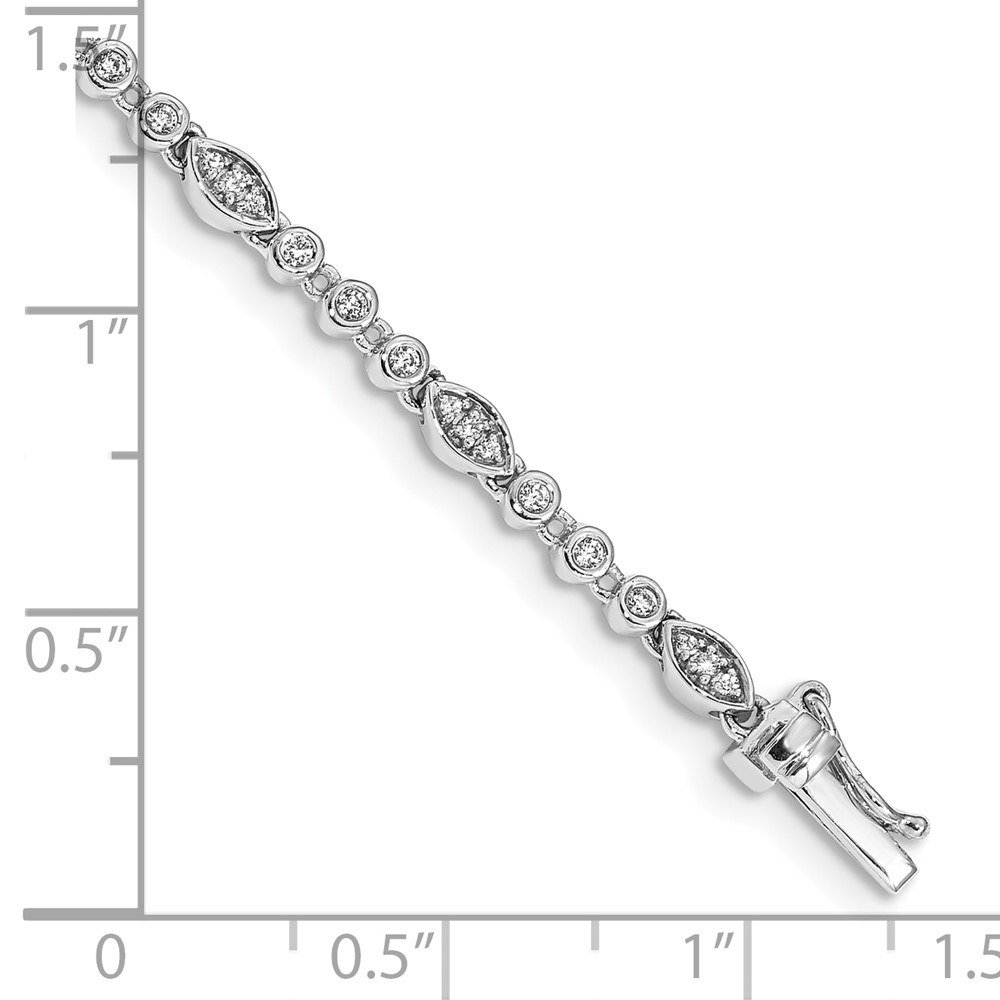 10k White Gold Diamond Bracelet (BM4621-050-1WA)