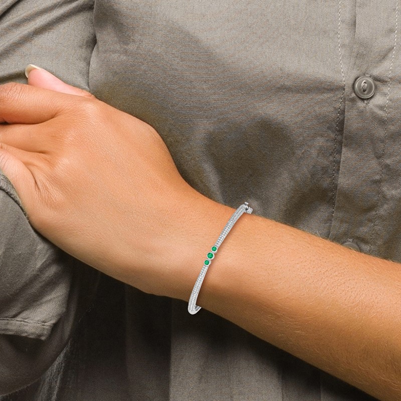 14k White Gold 7/8 carat Lab Grown Diamond VS/SI+ G+ and Lab Created Emerald Bangle Bracelet