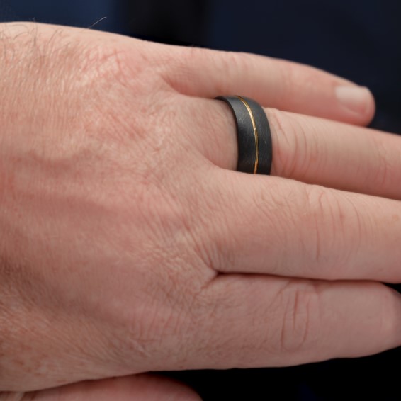 Ceramic Black Scratch Finished with Yellow IP-plated Center 8mm Band