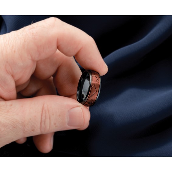 Ceramic Black Polished with Red IP-plated Scratch Finish Grooved Center 8mm