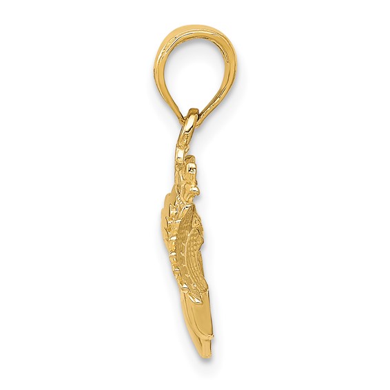 Gold Claddagh Pendant