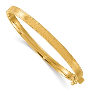 14k Polished 4.75mm Diamond-Cut Textured Hinged Oval Bangle Bracelet