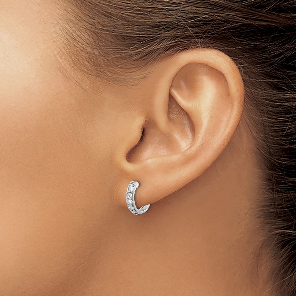 14k White Gold Diamond Hinged Hoop Earrings (EM4263-033-WA)