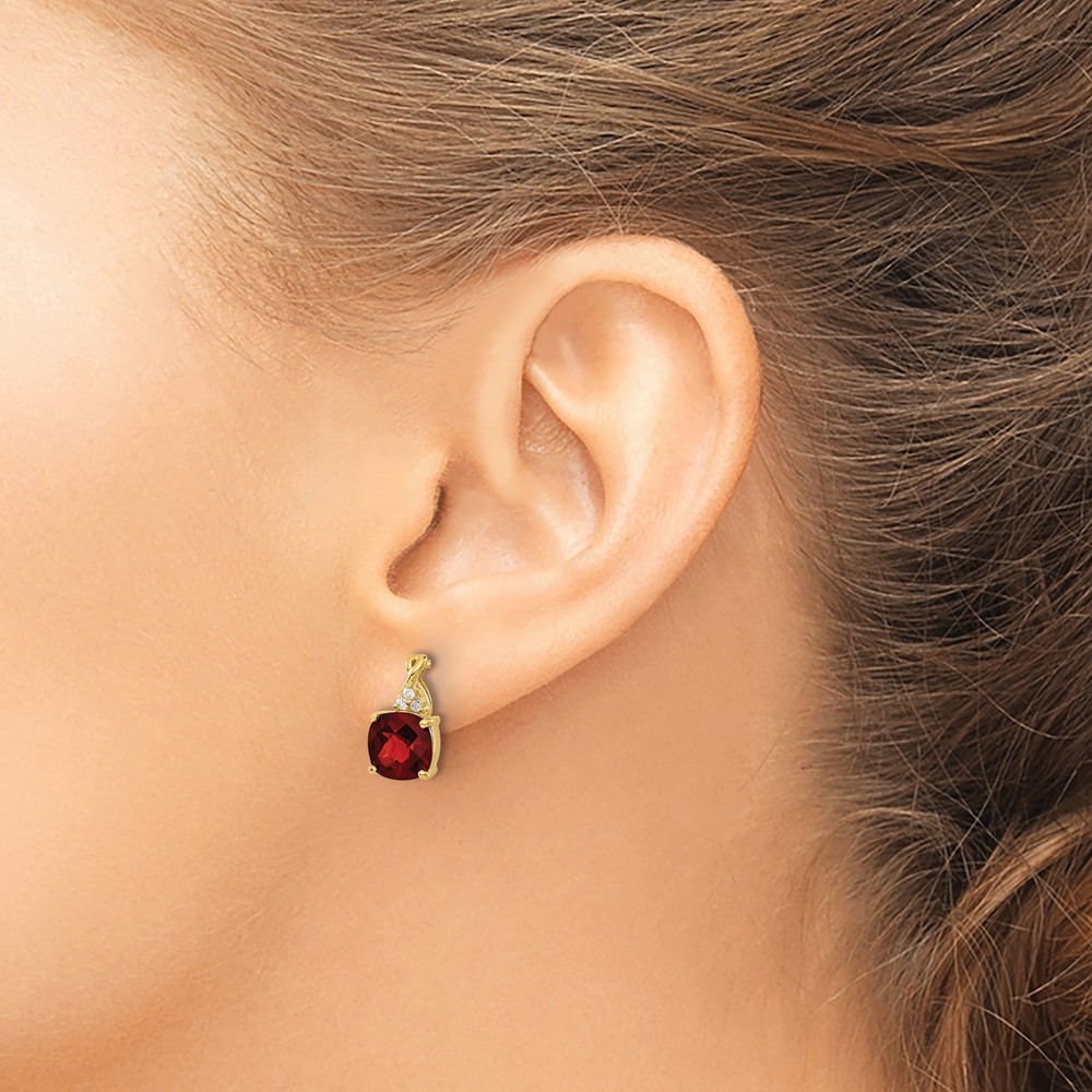 10k Checkerboard Garnet and Diamond Earrings (EM4393-GA-006-1YA)