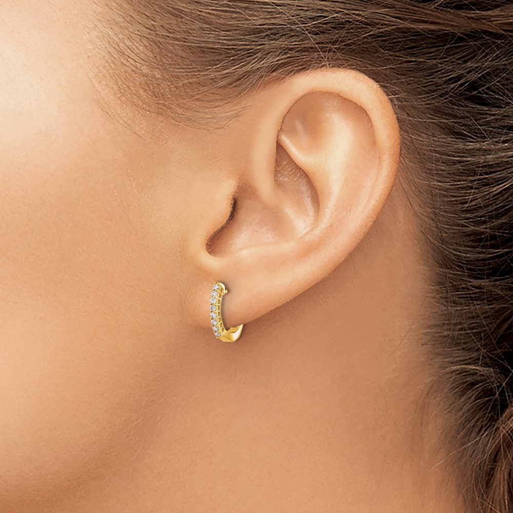 14k Gold Polished Diamond Hinged Hoop Earrings (EM5407-016-YA)