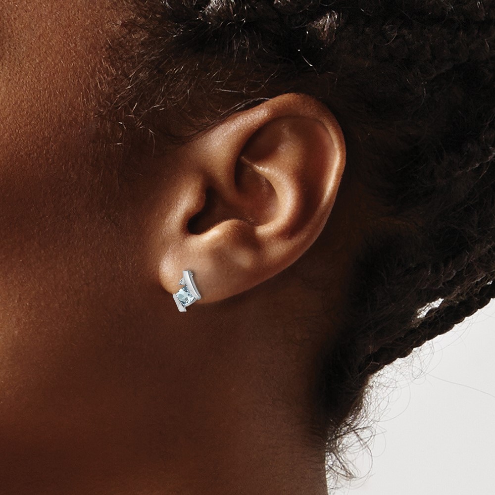 14K White Gold Cushion Aquamarine and Diamond Earrings (EM7398-AQ-003-WA)