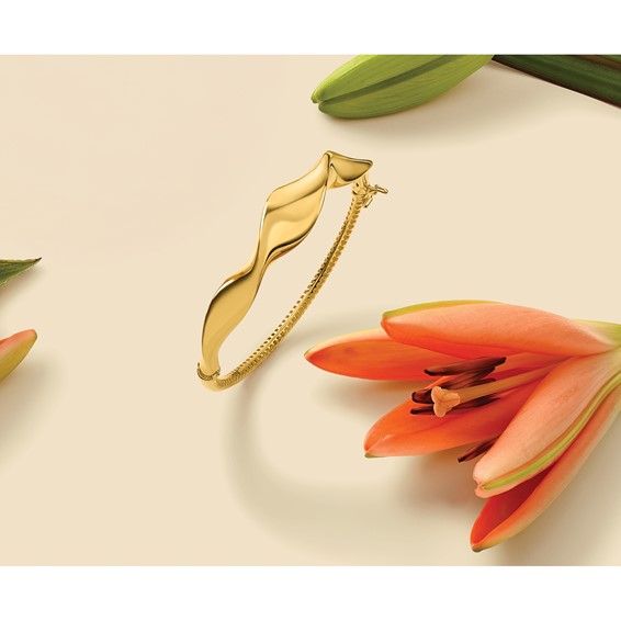 Leslie's 14K Polished Wavy Hinged Bangle