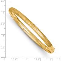14K Yellow Gold 0.19 Oversized Laser-Cut 5.00mm Hinged Oval Bangle Bracelet view 3