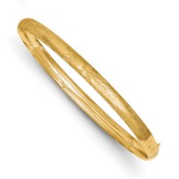 14K Yellow Gold 0.19 Oversized Laser-Cut 5.00mm Hinged Oval Bangle Bracelet view 1