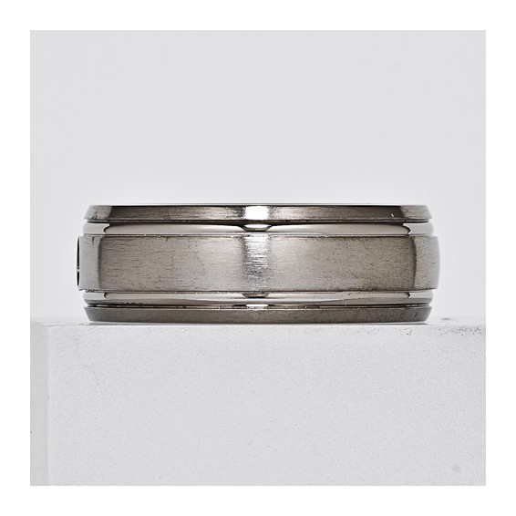 Titanium 7mm .05 CTW Diamond Comfort-fit Band