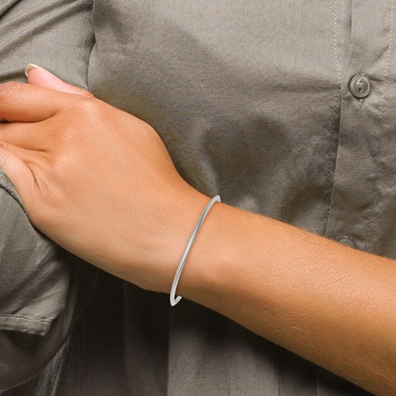 Sterling Silver Polished 2.75mm Knife Edge Slip-on Bangle Bracelet