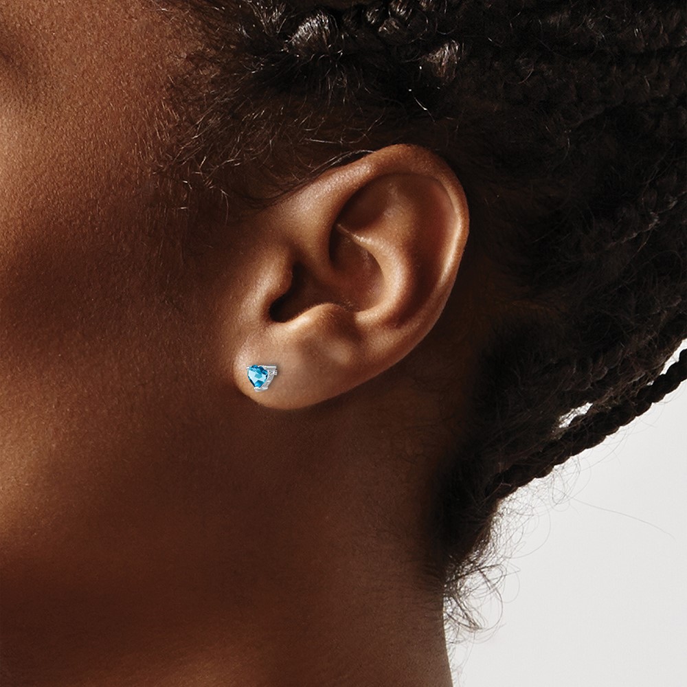 Sterling Silver Rhod-pltd 4mm Heart Swiss Blue Topaz Post Earrings (QBE27DEC)