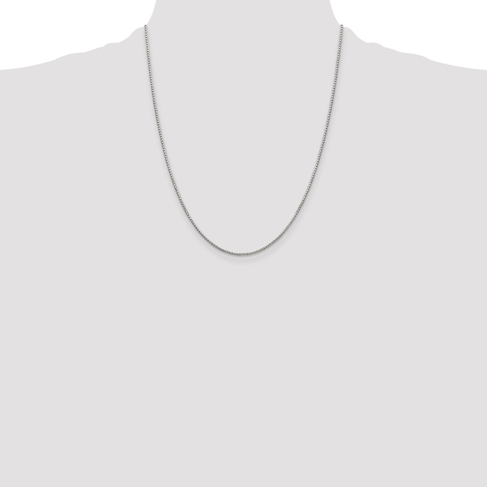 Sterling Silver 1.35mm 8 Sided Diamond-cut Box Chain w/4in ext. (QBR026E-22)