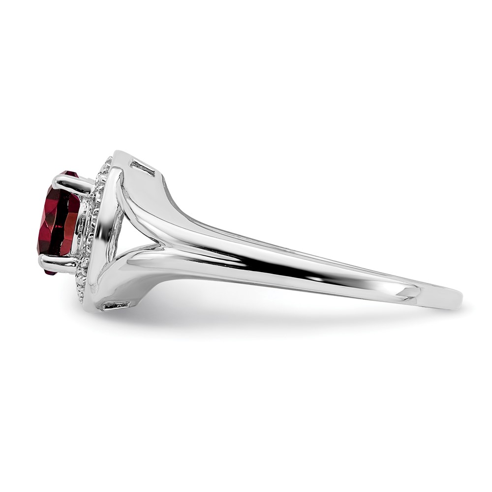 Sterling Silver Rhodium-plated Diam. & Garnet Ring (QBR11JAN-10)