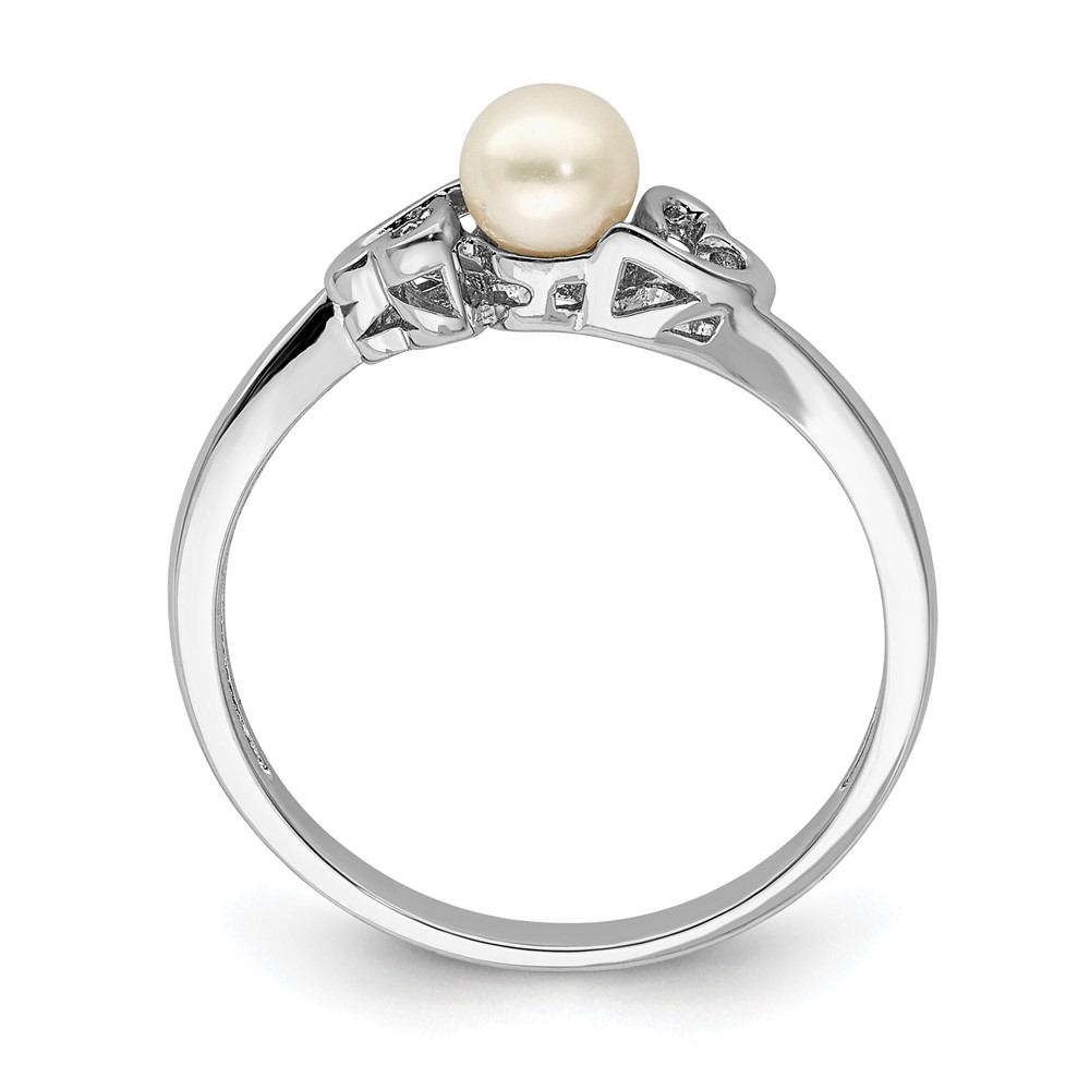 Sterling Silver Rhodium-plated FW Cultured Pearl Ring (QBR15JUN-10)