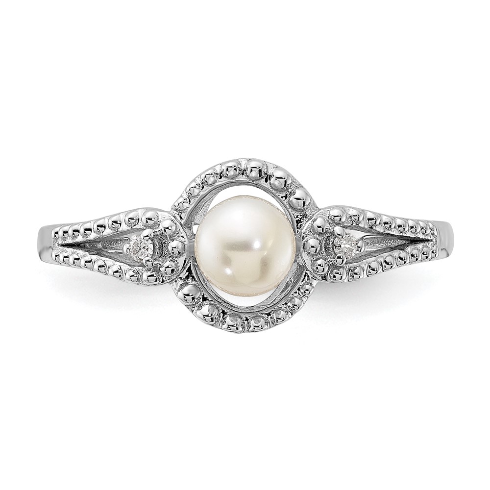 Sterling Silver Rhodium-plated FW Cultured Pearl & Diam. Ring (QBR16JUN-7)