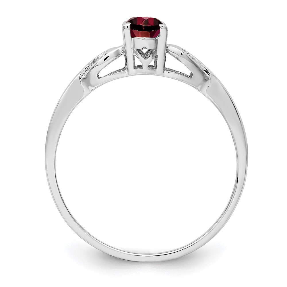 Sterling Silver Rhodium-plated Garnet Ring (QBR20JAN-8)