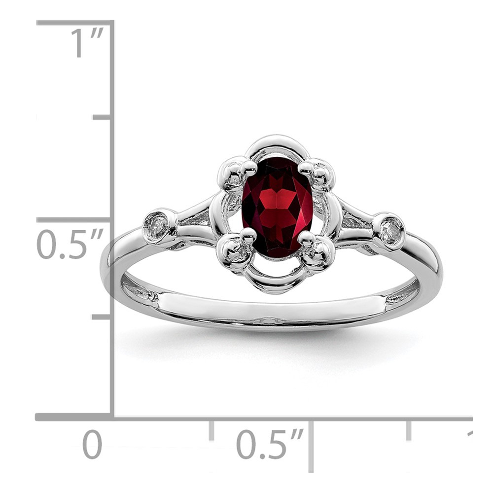 Sterling Silver Rhodium-plated Garnet & Diam. Ring (QBR21JAN-8)