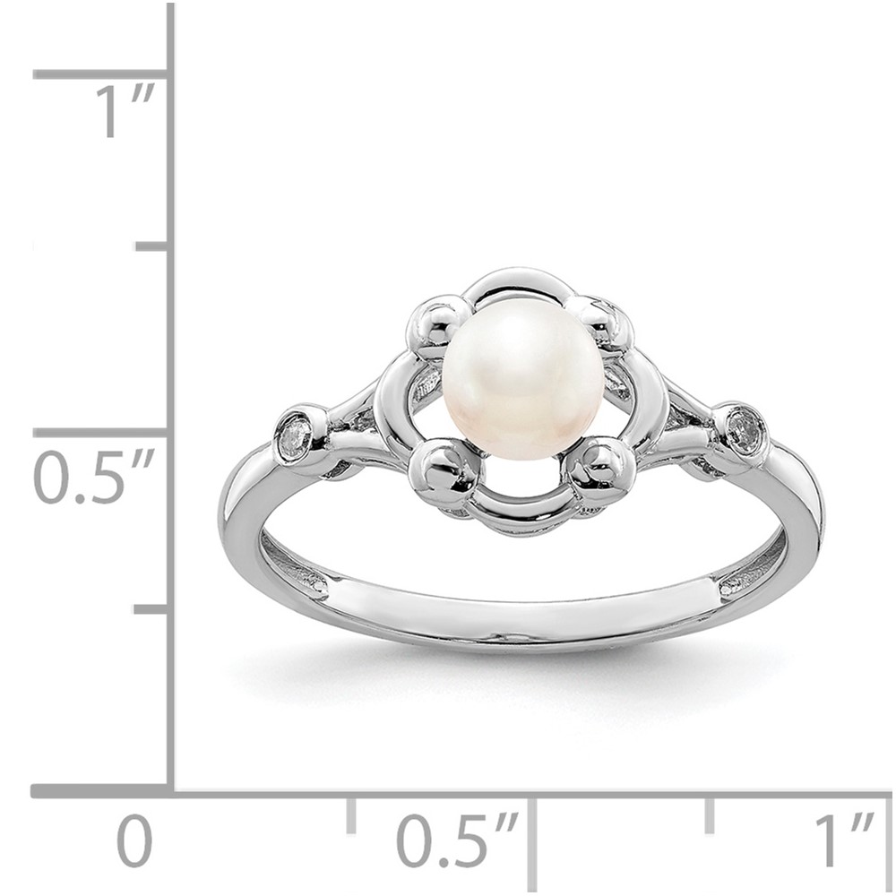 Sterling Silver Rhodium-plated FW Cultured Pearl & Diam. Ring (QBR21JUN-5)