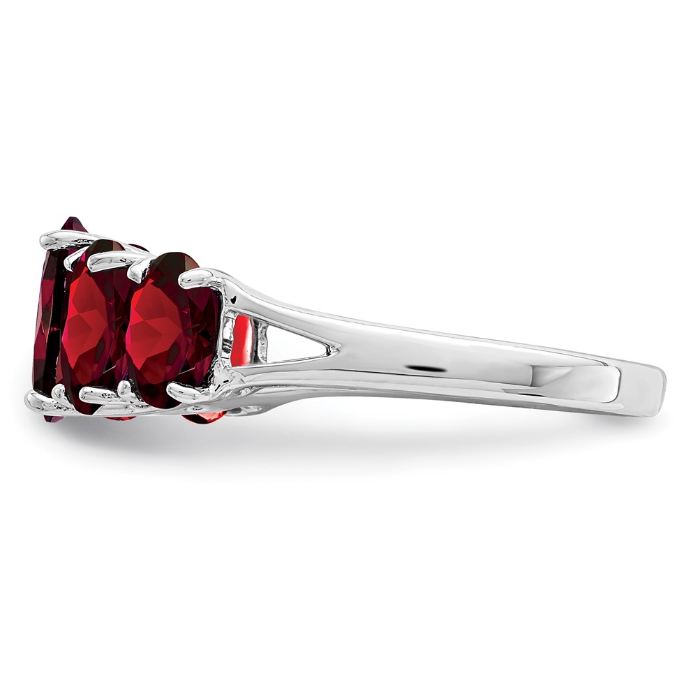 Sterling Silver Rhodium-plated Garnet Ring (QDX587-7)