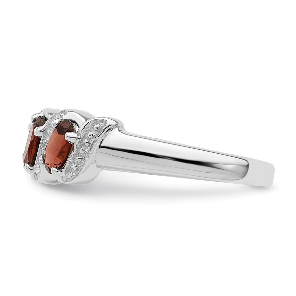 Sterling Silver Rhodium-plated 3 Stone Garnet & Diamond Ring (QDX589-7)