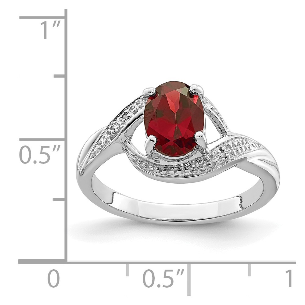 Sterling Silver Rhodium-plated Garnet & Diamond Ring (QDX635-8)