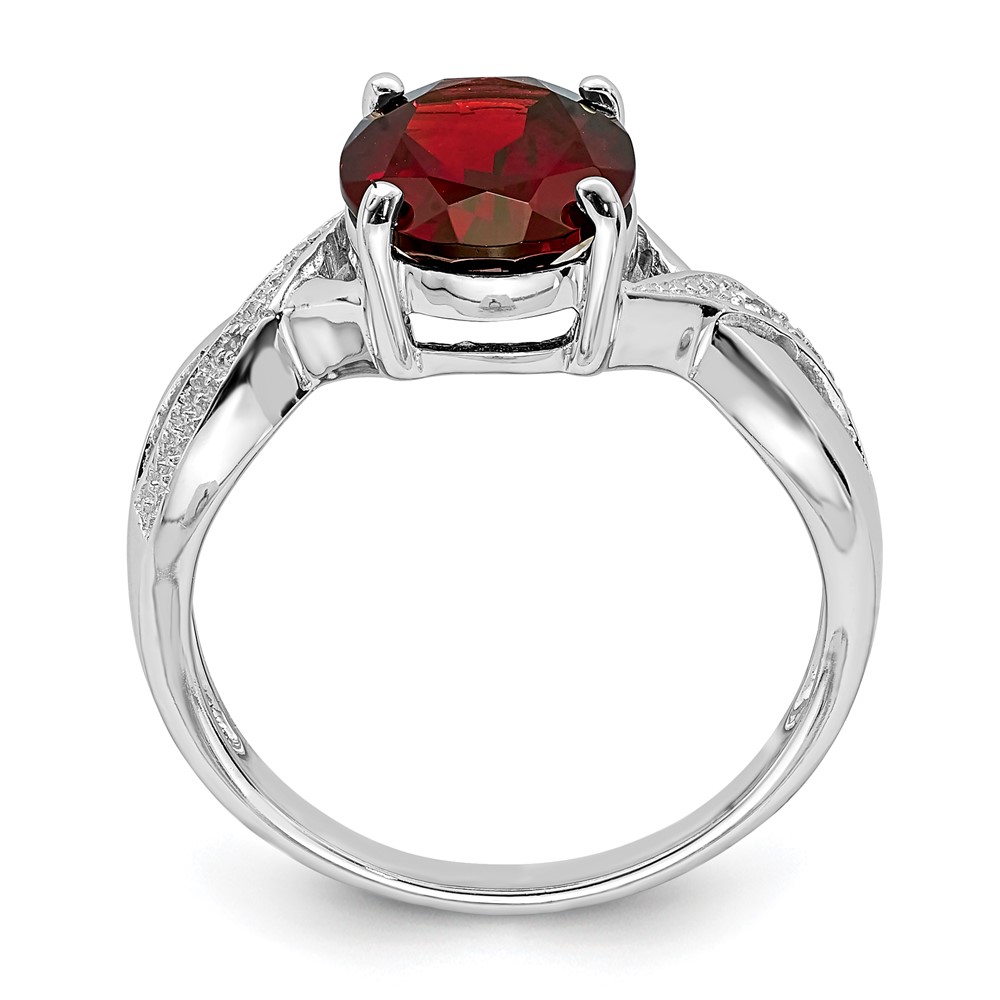 Sterling Silver Rhodium-plated Garnet & Diamond Ring (QDX636-6)