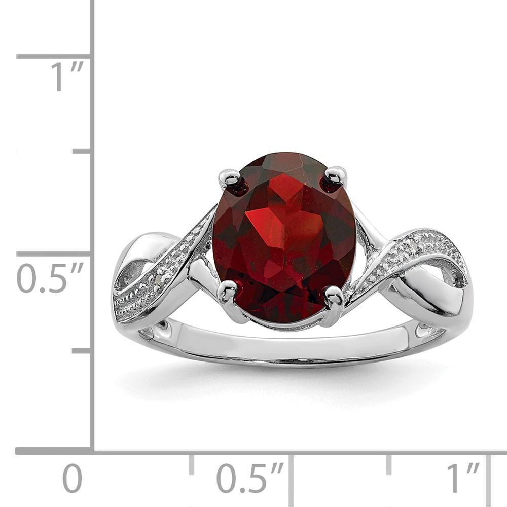 Sterling Silver Rhodium-plated Garnet & Diamond Ring (QDX636-6)