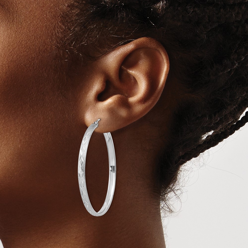 Sterling Silver Rhodium-plated 3mm Satin Diamond-cut Hoop Earrings (QE11514)