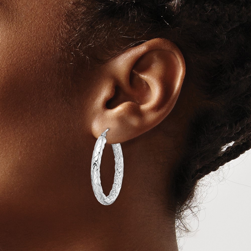 Sterling Silver RH-plated D/C Textured 4mm Oval Hoop Earrings (QE11584)