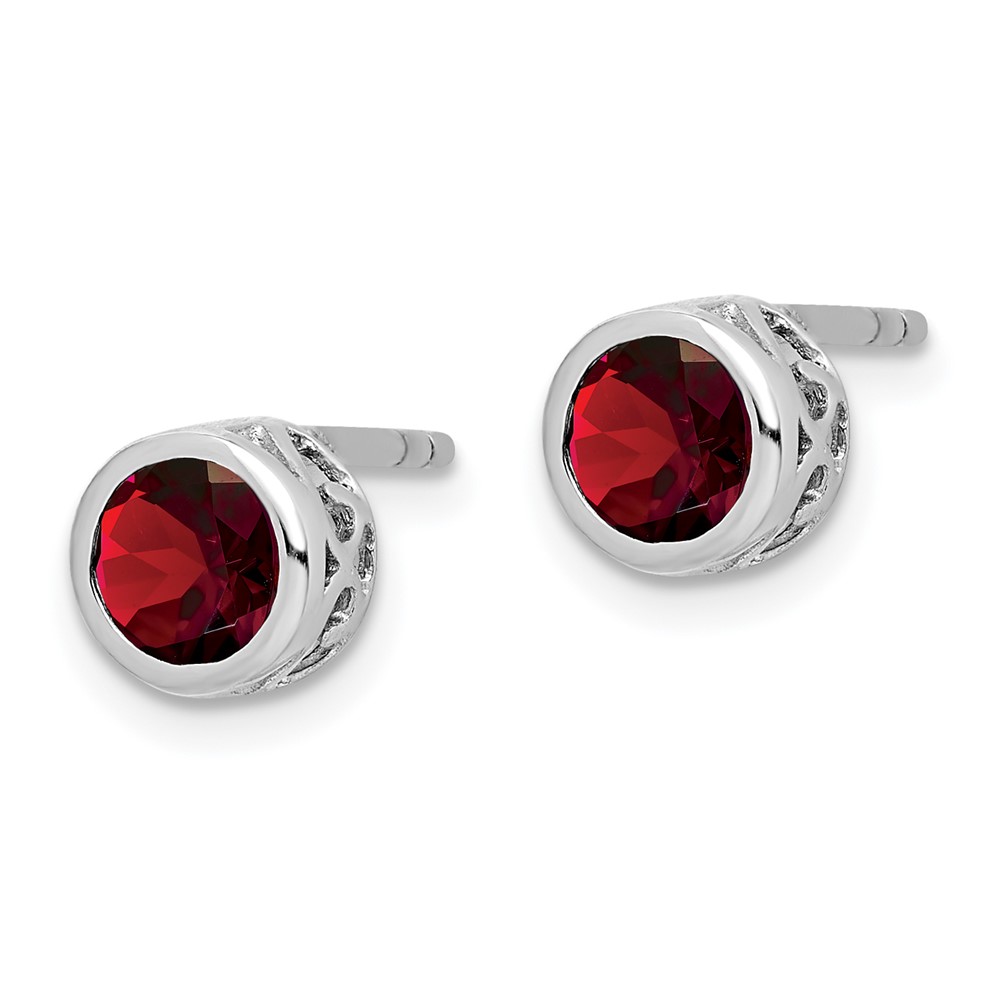 Sterling Silver Rhodium-plated Polished Garnet Round Post Earrings (QE12625GA)