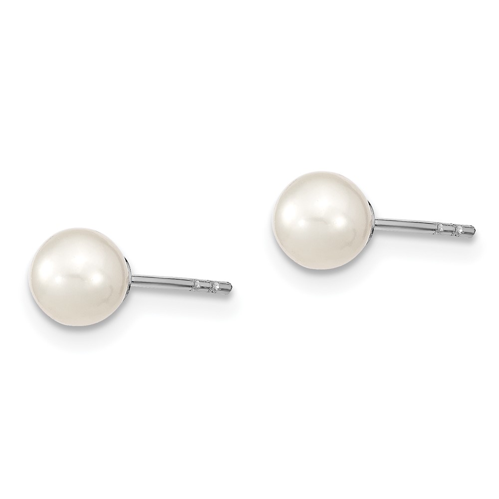 Sterling Silver Rhodium-plated 5-6mm White Round Freshwater Cultured Pearl Post Earrings (QE12732)