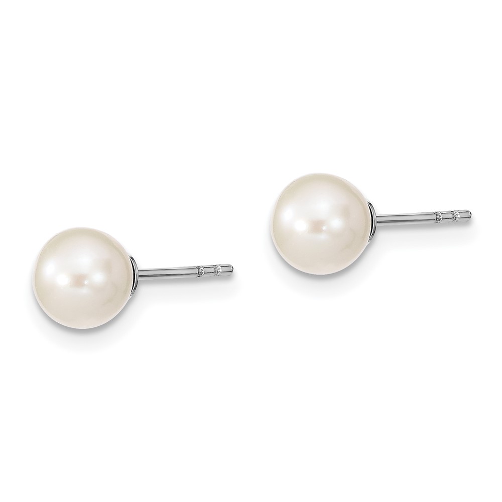 Sterling Silver Rhodium-plated 6-7mm White Round Freshwater Cultured Pearl Post Earrings (QE12733)